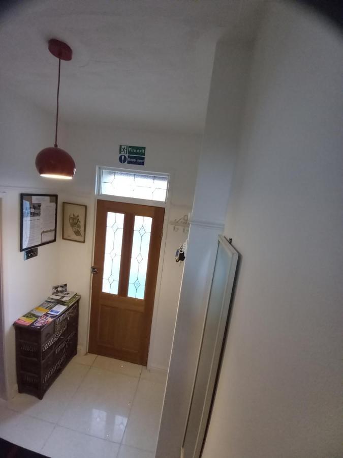 Luxury Holiday Home, Near Beach Southend-on-Sea Eksteriør bilde